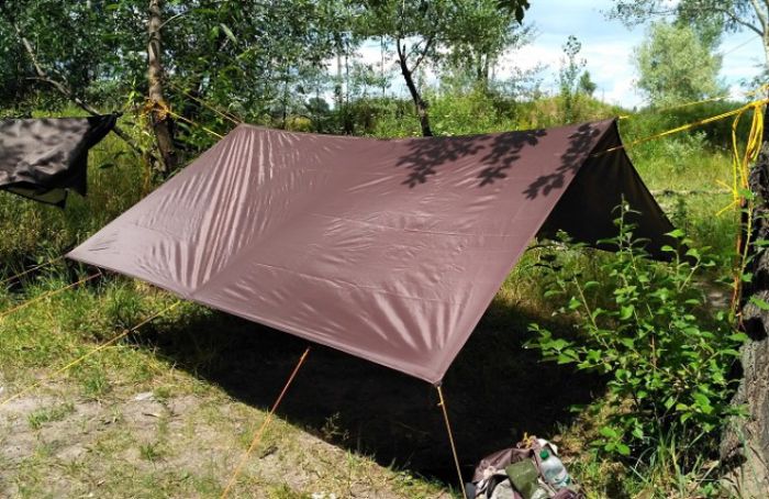 Туристичний тент Naim коричневий