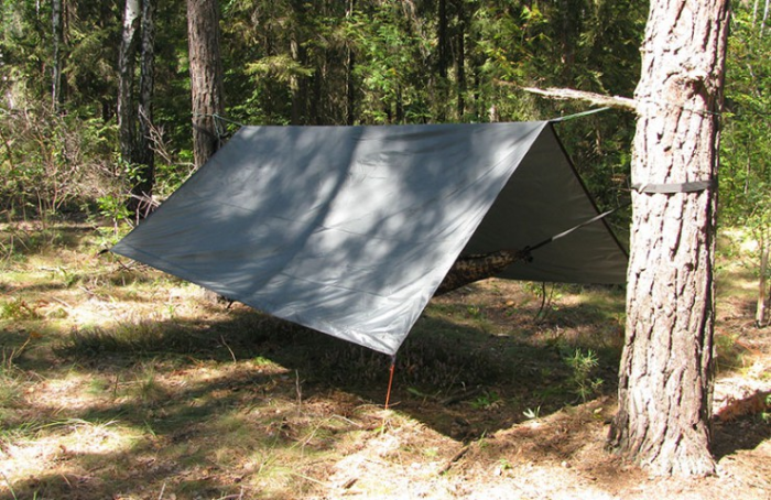 Туристичний тент Naim зелений