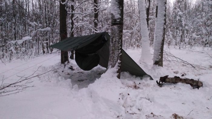 Туристичний тент Naim зелений