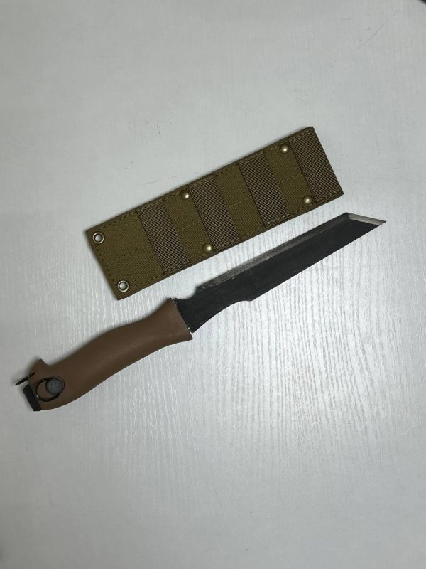 Великий бойовий ніж Бабайка